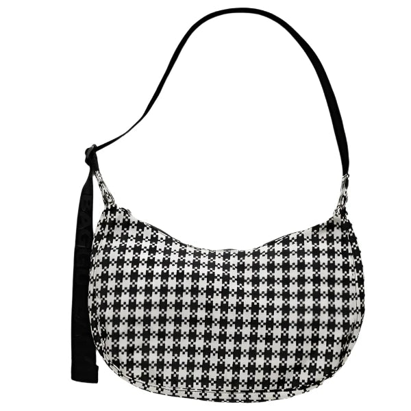 Medium Crescent Baggu in Black and White Pixel
