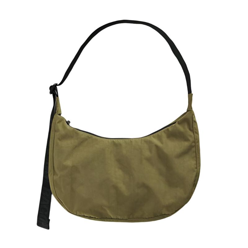Medium Crescent Baggu in Moss