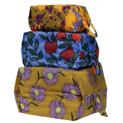 3-D Zip Set in Night Orchard