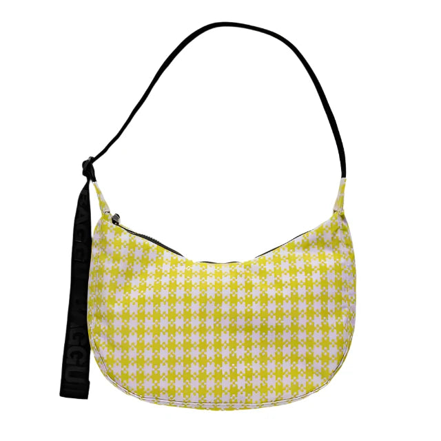 Medium Crescent Baggu in Pink Pistachio