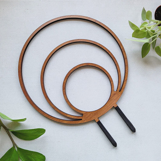 TRIPLE HOOP PLANT TRELLIS