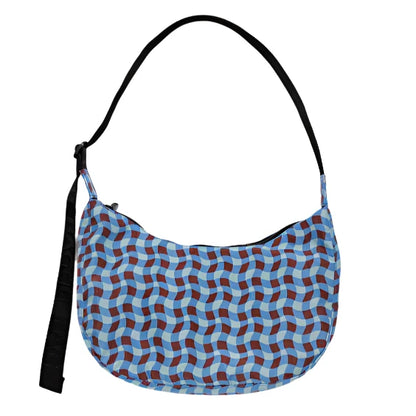 Medium Crescent Baggu in Wavy Gingham