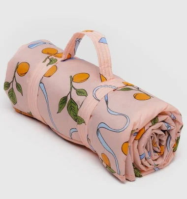 PUFFY PICNIC BLANKET